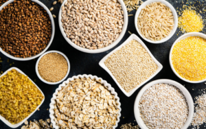 Ngũ cốc nguyên hạt Healthy phù hợp cho bữa sáng và chế độ ăn Eat Clean.