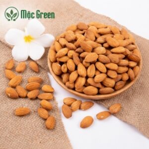 Hạnh nhân Mỹ sấy chín tự nhiên thơm ngon và giàu dinh dưỡng.