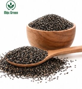 Hạt chia Mộc Green nguyên chất đựng trong bát gỗ và muỗng gỗ.