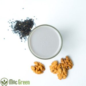 Sữa hạt óc chó mè đen Mộc Green thơm béo, làm từ nguyên liệu tự nhiên giàu dinh dưỡng.